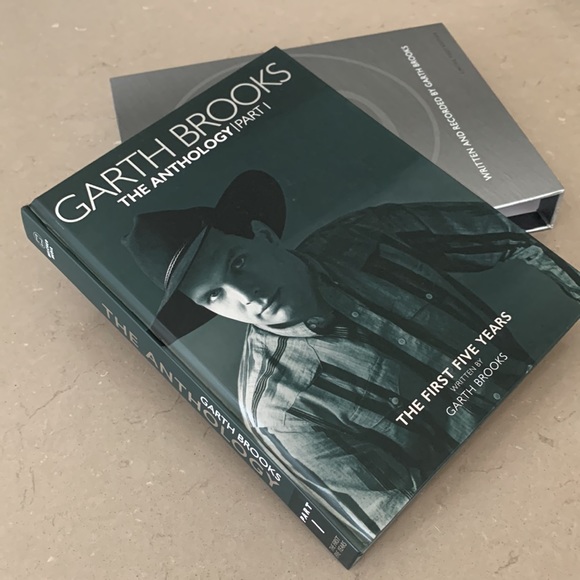 Garth Brooks collectible - Picture 2 of 6